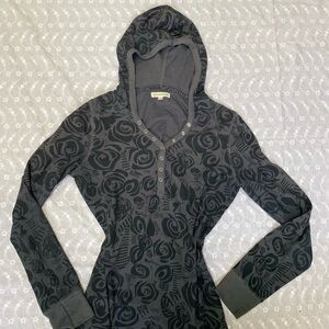 Gray Patterned Hooded Top